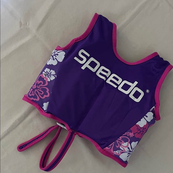 Speedo Kids Swim Vest - Purple and Pink Floral Design Age 4-6 - Picture 3 of 10